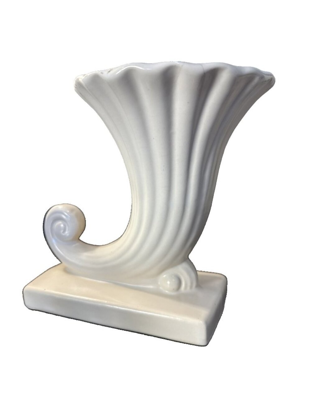 Vintage McCoy Pottery Ceramic Vase Cornucopia Horn Vase 6.5" Tall Ivory